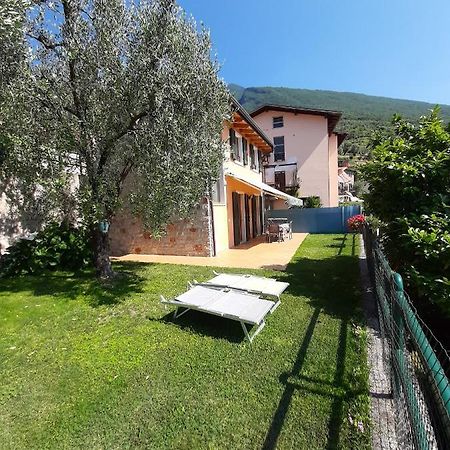 Apartment Maria Brenzone sul Garda Bagian luar foto